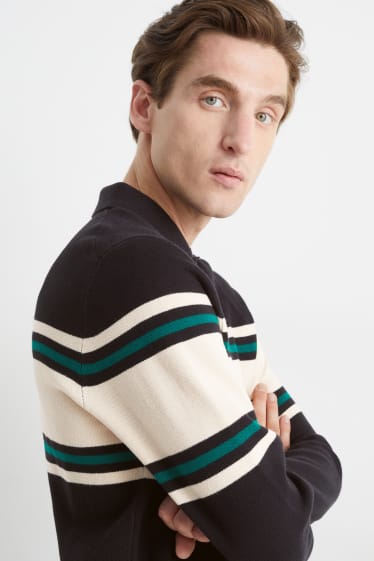 Men - Fine knit jumper - black