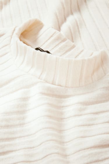 Damen - Rollkragenshirt - cremeweiß