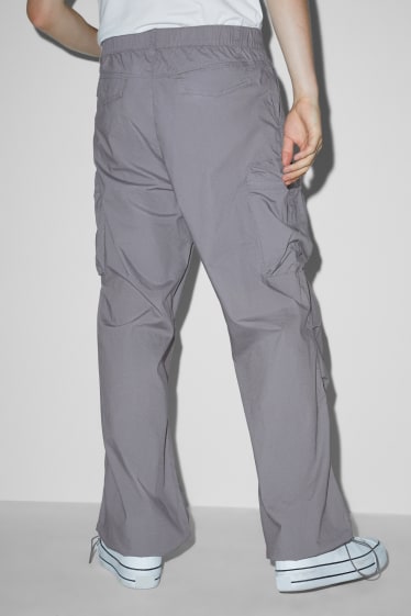 Hommes - Pantalon cargo - coupe relax - gris foncé