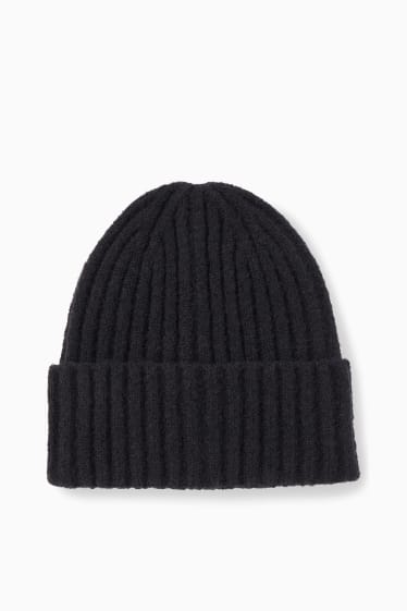 Women - Knitted hat - black