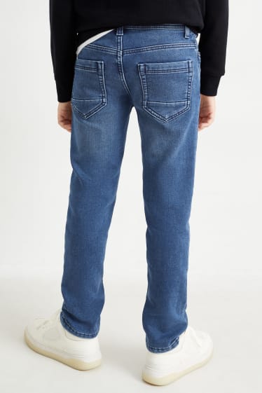 Kinder Buben - Slim Jeans - Thermojeans - Jog Denim - jeansblau