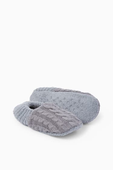 Women - Knitted slippers - cable knit pattern - gray