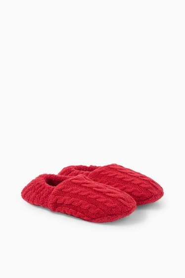 Women - Knitted slippers - cable knit pattern - dark red