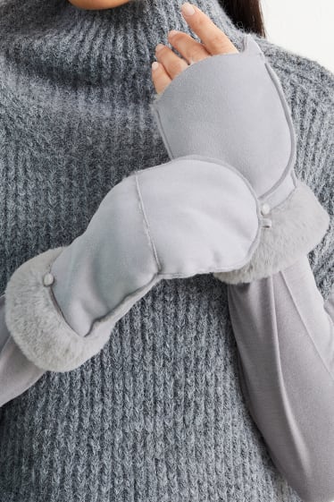 Donna - Muffole - similpelle scamosciata - grigio chiaro