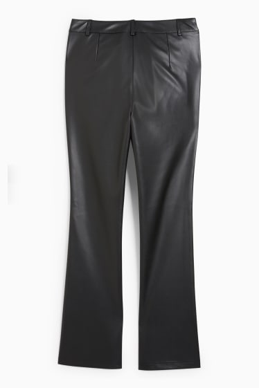 Jóvenes - CLOCKHOUSE - pantalón - mid waist - bootcut fit - polipiel - negro
