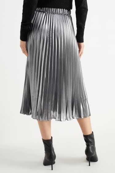 Women - Pleated skirt - shiny - silver