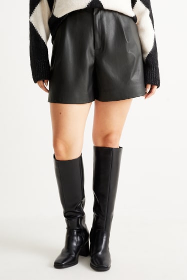 Damen - Shorts - High Waist - Lederimitat - schwarz