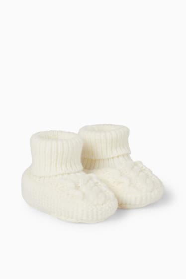 Bebeluși - Pantofi premergători tricotați bebeluși - alb-crem