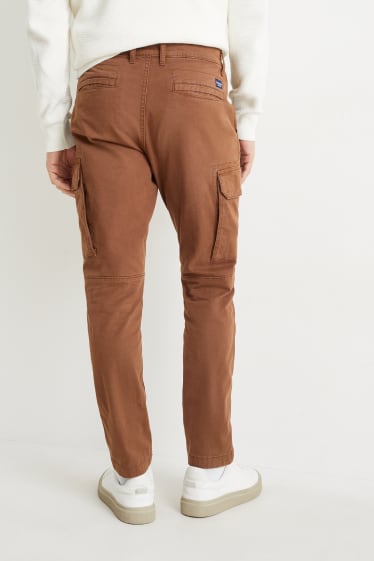Mężczyźni - Spodnie bojówki - regular fit - brązowy