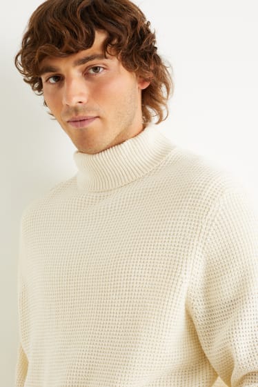 Herren - Rollkragenpullover - cremeweiß