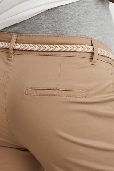 Femmes - Chino de grossesse avec ceinture - coupe slim - beige