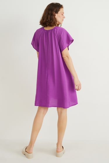 Femmes - Robe évasée - violet