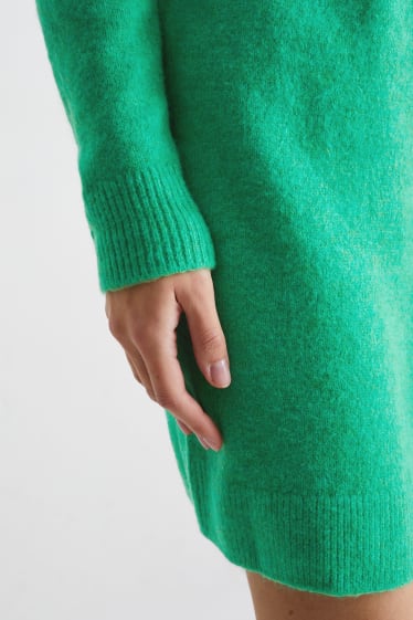 Women - Knitted dress - green