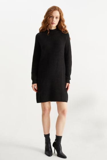 Women - Knitted dress - black