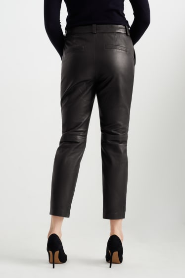 Femei - Pantaloni din piele - talie înaltă - tapered fit - negru