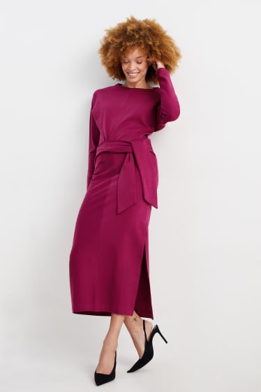 Women - Dress with slit - violet