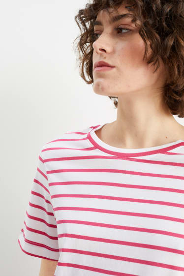 Femei - Tricou basic - cu dungi - roz