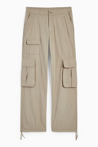 Ados & jeunes adultes - CLOCKHOUSE - pantalon cargo - mid waist - relaxed fit - beige