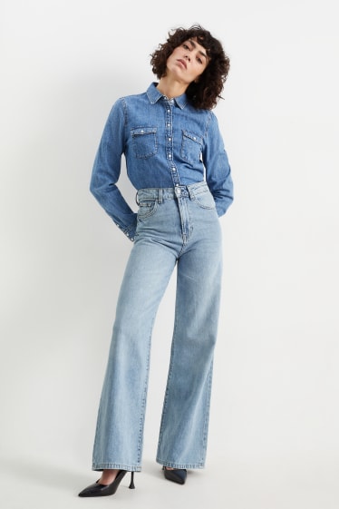 Women - Wide leg jeans - high waist - denim-light blue