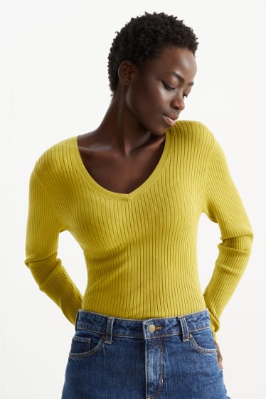 Women - Basic V-neck jumper - ribbed - yellow