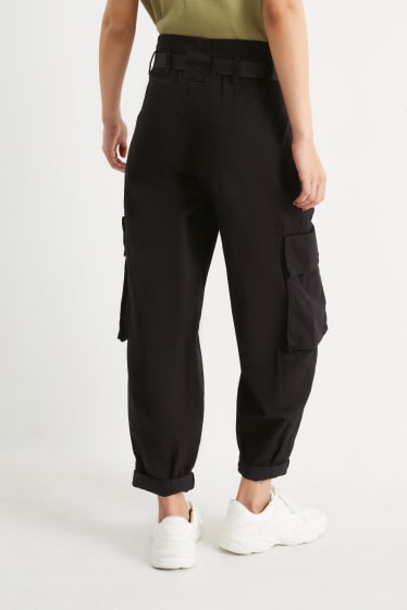 Dames - Cargobroek - high waist - tapered fit - zwart