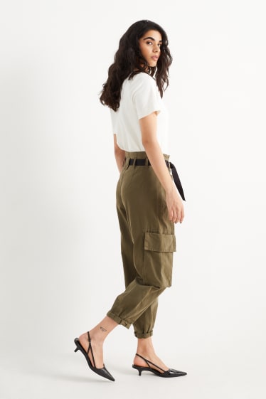 Femmes - Pantalon cargo - high waist - tapered fit - vert foncé