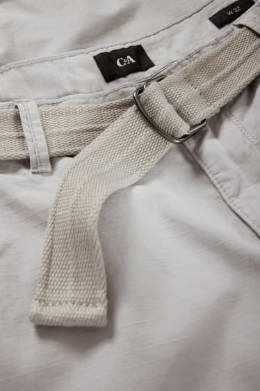 Hommes - Short cargo avec ceinture - gris clair