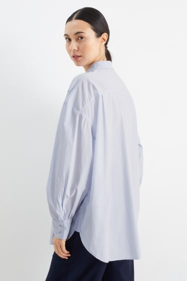 Damen - Bluse mit Strasssteinen - hellblau