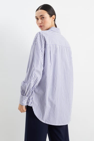 Damen - Bluse mit Strasssteinen - gestreift - weiß / hellblau