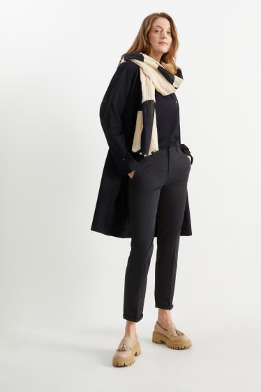 Damen - Chino - Mid Waist - Tapered Fit - schwarz