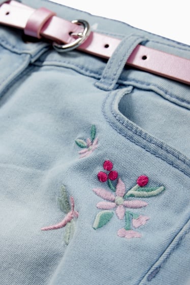 Enfants - Fleurs - short en jean avec une ceinture - jean bleu clair