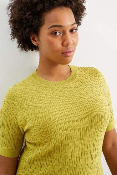 Women - Knitted jumper - short sleeve - yellow