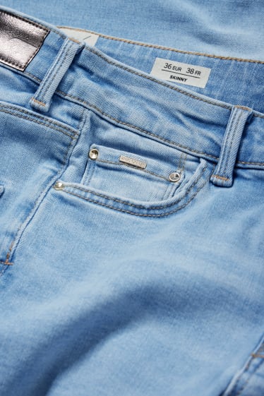 Women - Skinny jeans - mid-rise waist - shaping jeans - LYCRA® - denim-light blue