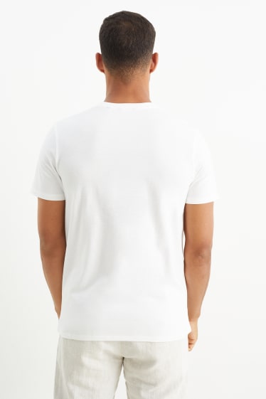 Men - T-shirt - cremewhite