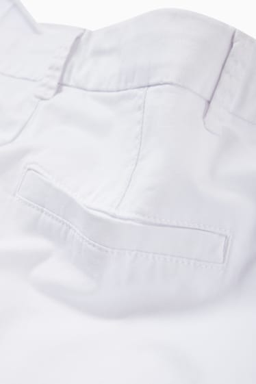Femmes - Chino - mid waist - tapered fit - blanc
