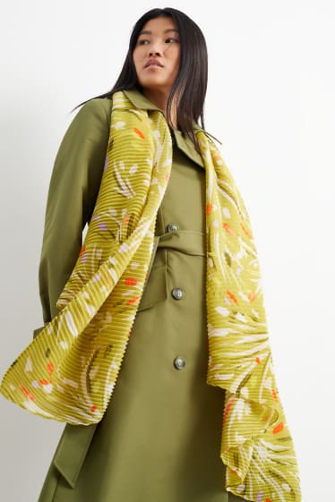 Women - Pleated scarf - patterned - green