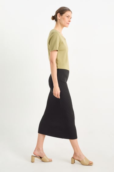 Women - Knitted skirt - black