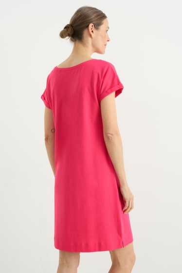 Damen - Basic-T-Shirt-Kleid - dunkelrosa