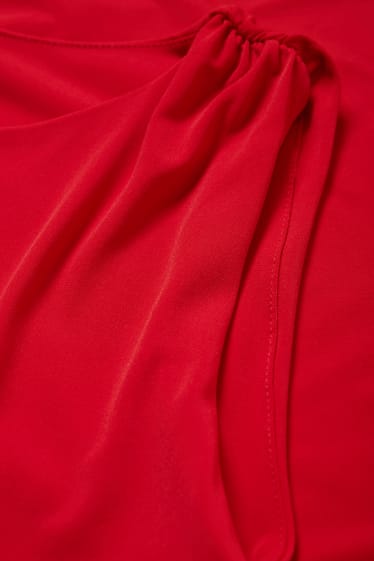 Femmes - Haut orné d'un nœud - rouge foncé