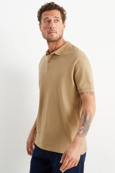 Mężczyźni - Koszulka polo - w fakturkę - jasnobrązowy