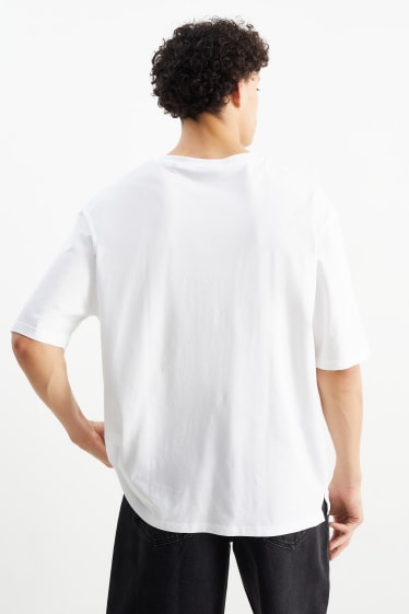 Mężczyźni - T-shirt oversize - biały