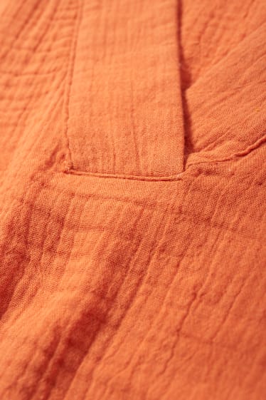 Femmes - Chemisier en mousseline avec encolure en V - orange foncé