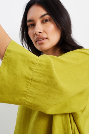 Women - Linen shirt dress - green