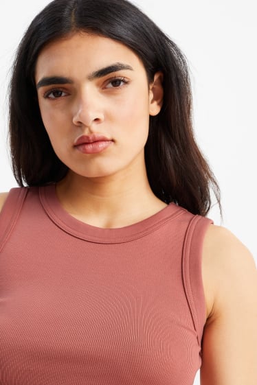 Damen - Figurbetontes Kleid - dunkelrosa
