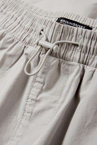 Dona - CLOCKHOUSE - pantalons curts - gris