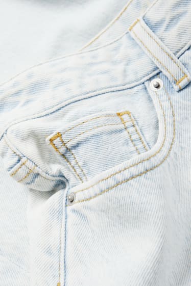 Femei - CLOCKHOUSE - pantaloni scurți de blugi - talie medie - denim-albastru deschis