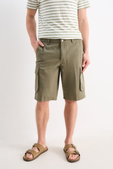 Home - Pantalons curts cargo - verd fosc
