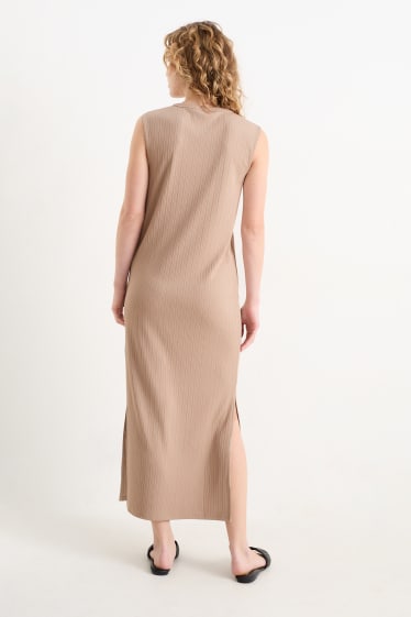 Femmes - Robe droite en maille - beige