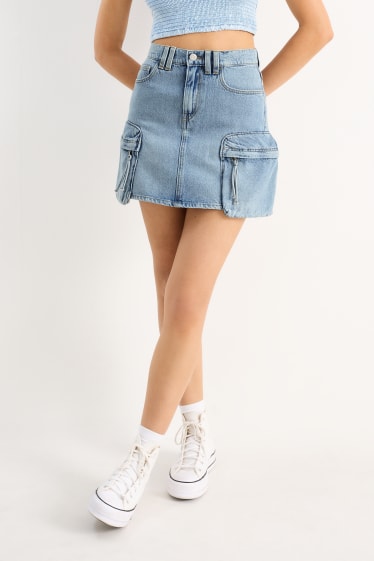 Kobiety - CLOCKHOUSE - dżinsowa spódnica cargo - dżins-jasnoniebieski