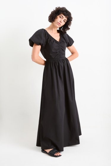 Dámské - Šaty s výstřihem ve tvaru V - černá